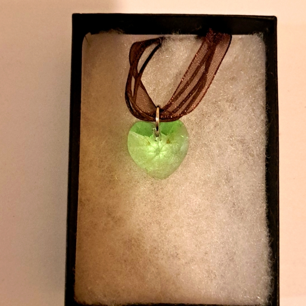 🔥CLEARANCE! Pear Blossom Crystal Heart Necklace